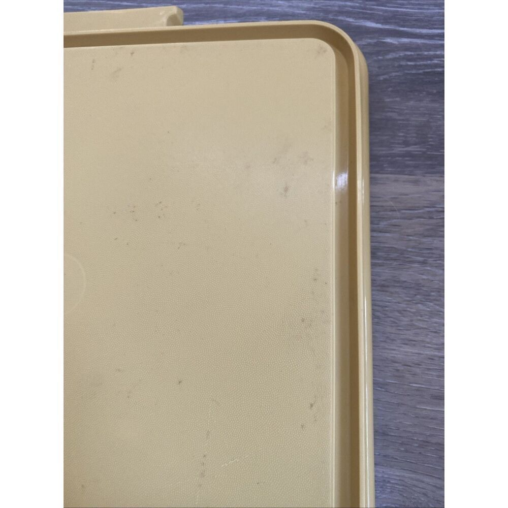 Harvest Gold Tupperware Square Cake Carrier Taker 1242-1 w Lid 1241-1 - Picture 5 of 7